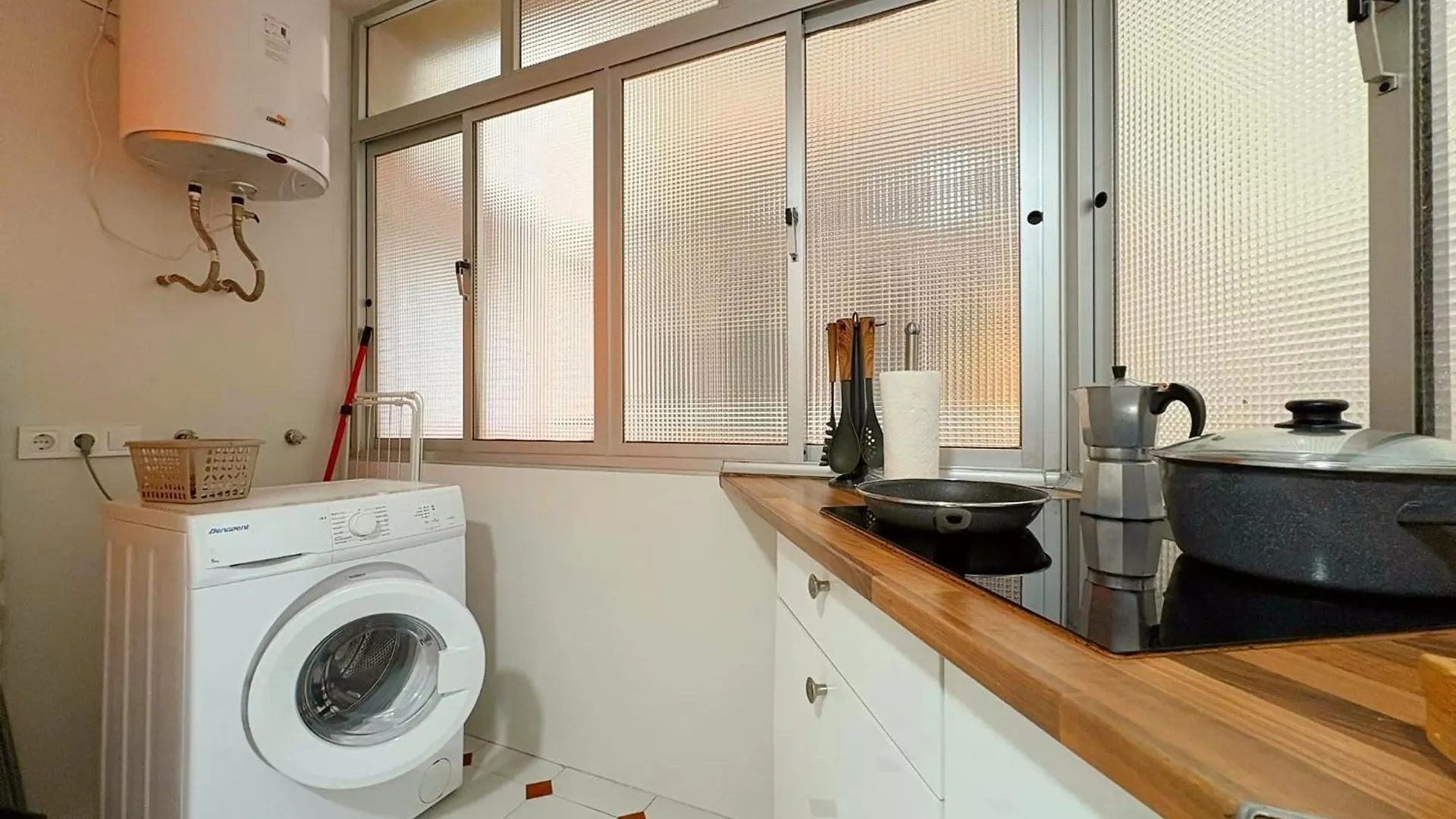 Reyhouse Huelin 3Rooms Cerca De La Playa Con Ac Малага Апартаменты