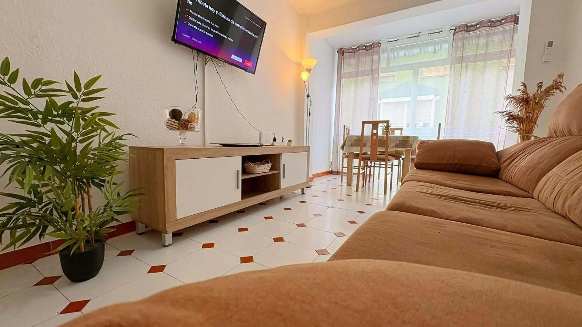 Reyhouse Huelin 3Rooms Cerca De La Playa Con Ac Málaga 0*,